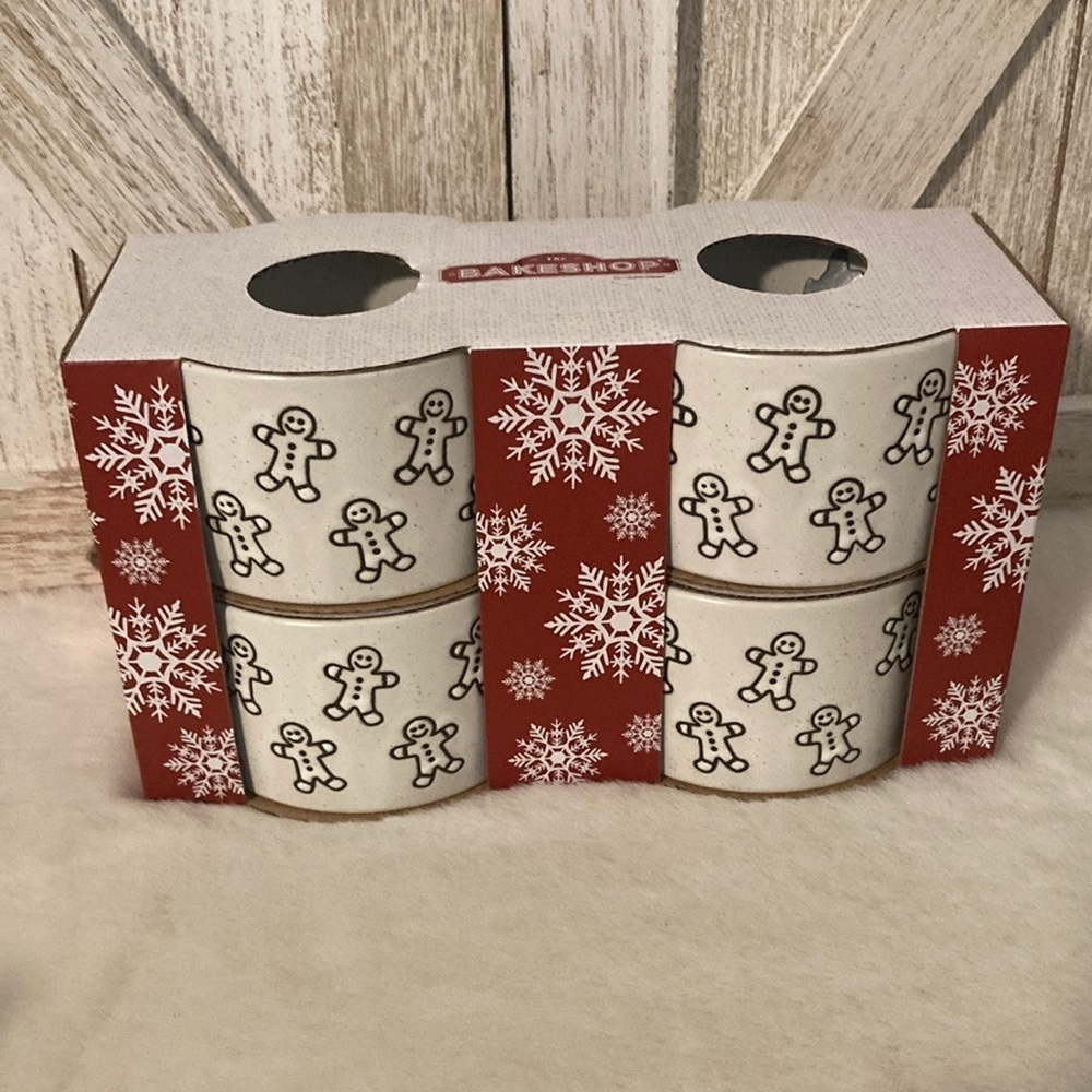 Bakeshop Set of Four Gingerbread Man Ramekins